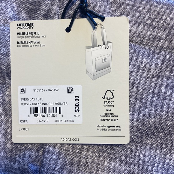 Adidas brand new Tote bag - Picture 3 of 6